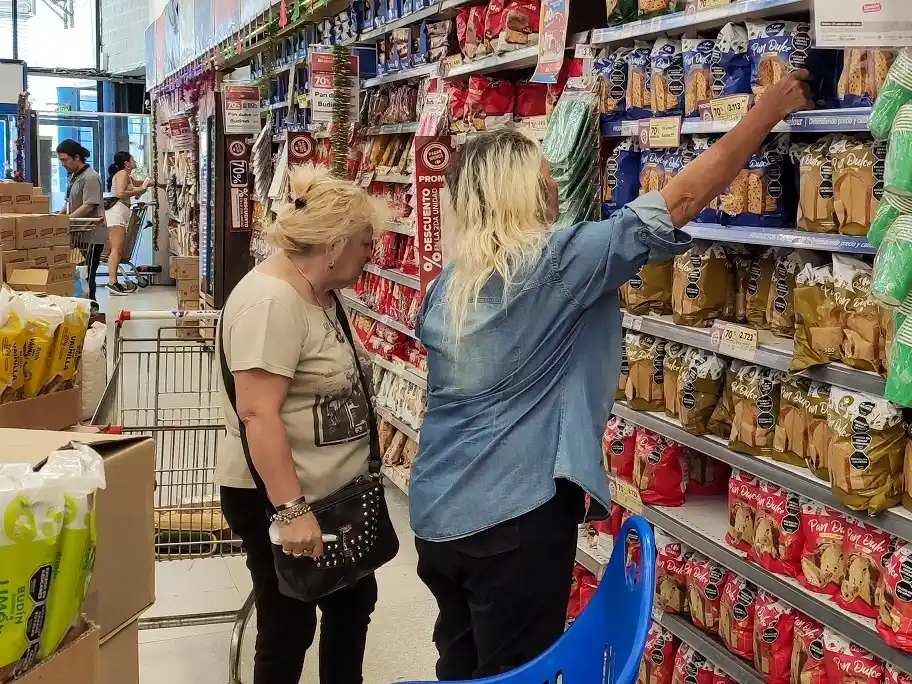 La inflación subió 3,7 por ciento en marzo y creció el 55,9 en los últimos doce meses