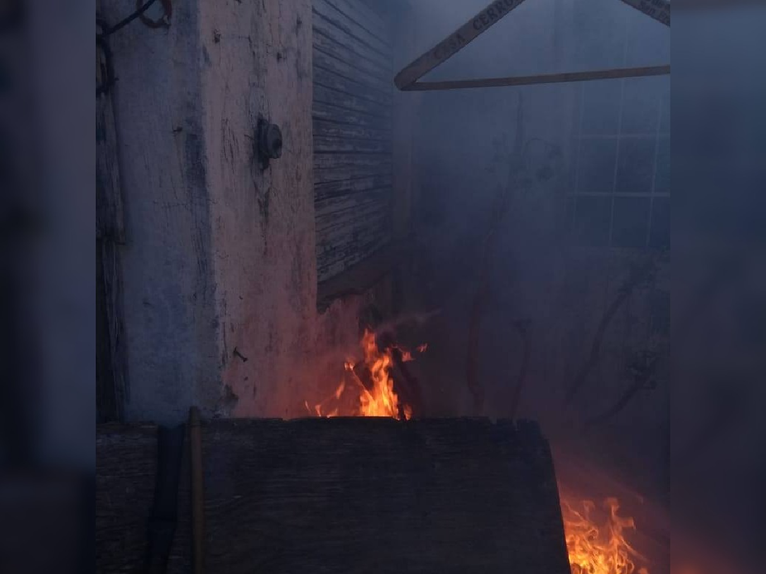 Bomberos sofocaron un incendio en barrio Hospital