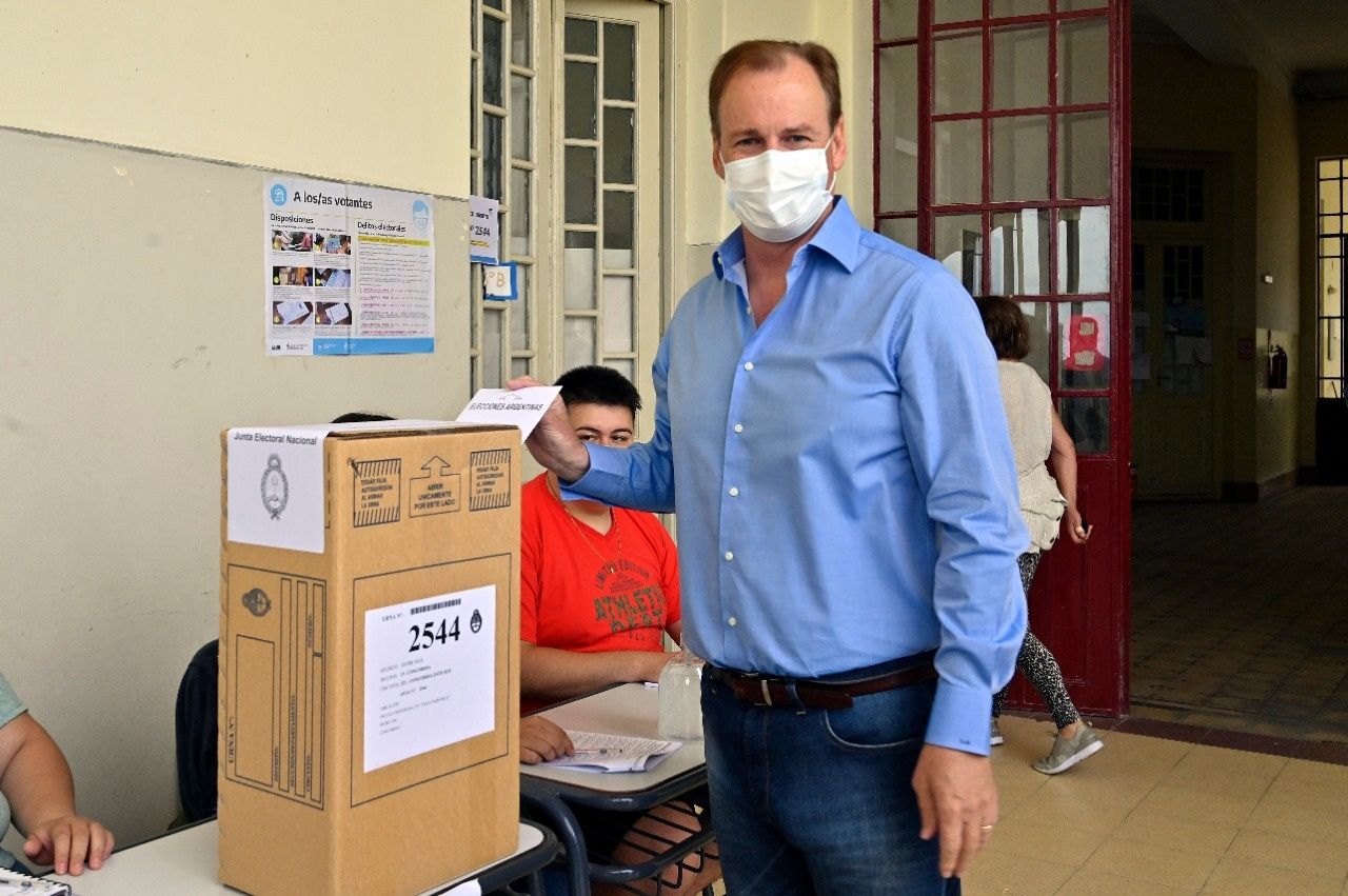 Bordet se dirigió a los jóvenes: "es importante venir a votar porque esto fortalece las instituciones"
