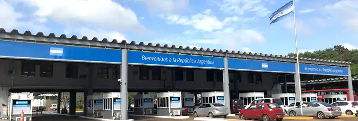 Coronavirus en Argentina: el cierre de fronteras implica la prohibición del ingreso de todos los extranjeros no residentes