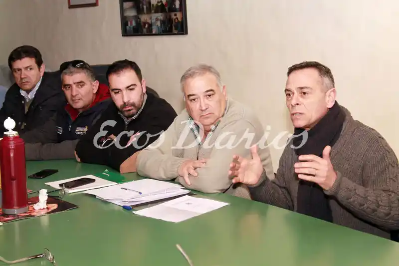 Monjes asegura que sigue al frente de la CGT local