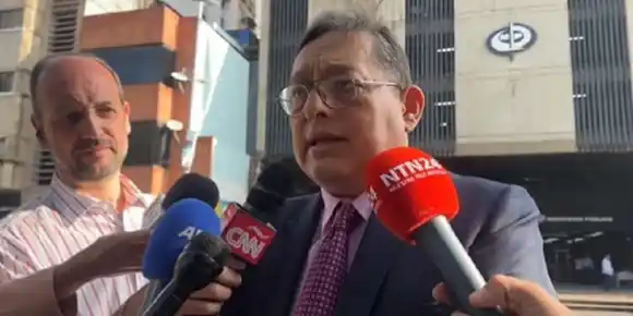 ABOGADO de EDMUNDO GONZÁLEZ presenta argumento para no acudir a las citaciones del MP