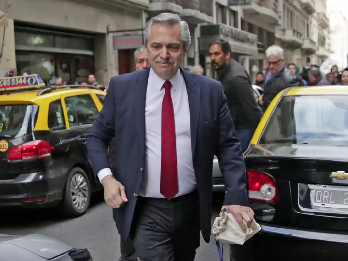 Fernández sobre las medidas de Macri: "Es como el padre nuestro que rezan los ateos antes de morir"