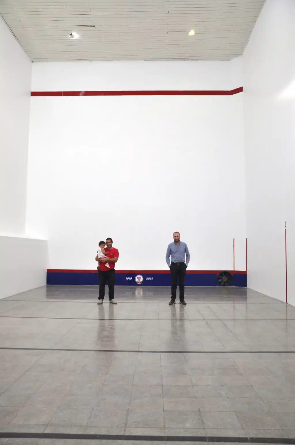 Reformas de Ferro en su cancha de paleta