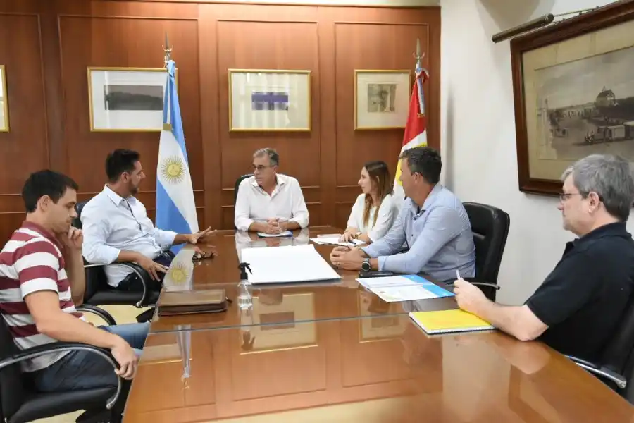 Castellano y su equipo se reunieron conEl Intendente  el Presidente de Corredores Viales S.A, antes de recorrer la obra 