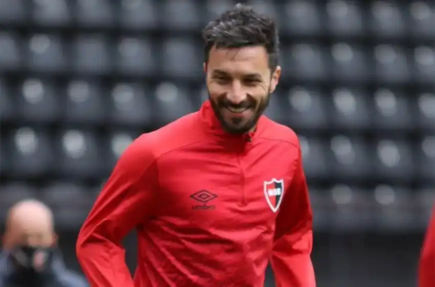 Scocco: «Mi objetivo es rendirle y serle útil al equipo cuando me toque estar dentro de la cancha»