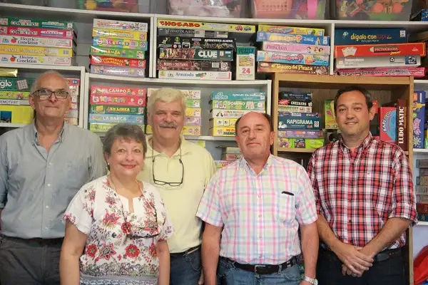 Profesionales solidarios: $57.500 en materiales para la Casita de Lucy