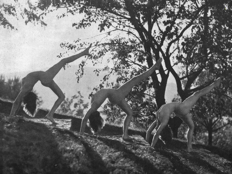 Cómo cambió el mundo después de la gran pandemia de 1918: boom de bebés, auge del espiritismo, prosperidad y cultura nudista