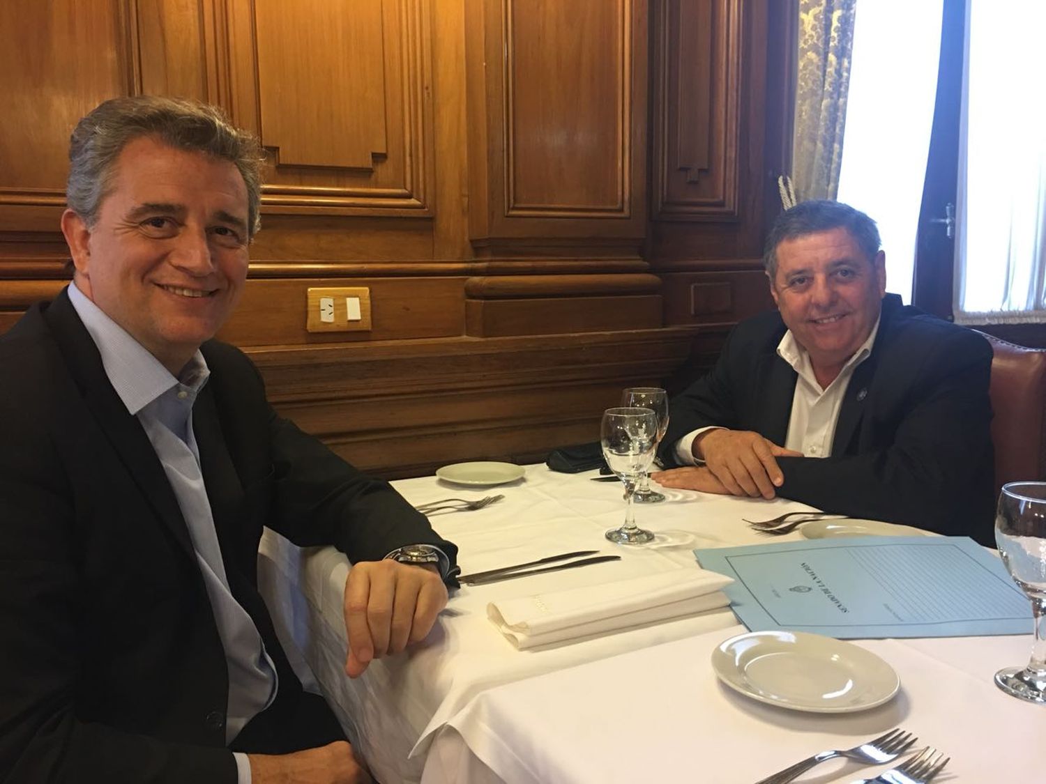 De Angeli y Etchevehere se reunieron en el Senado