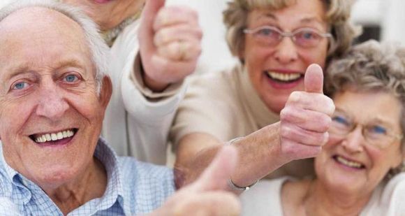 Adultos mayores: talleres y clases de yoga y gimnasia gratuitas, de lunes a viernes
