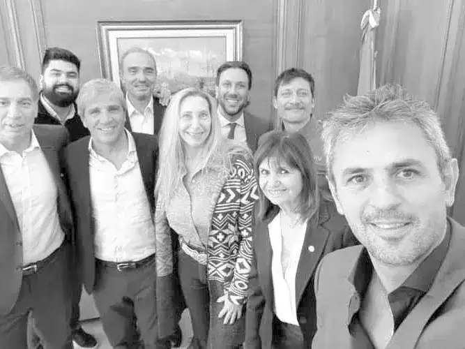 La mesa política del Gobierno volvió a 
reunirse con la reforma electoral en agenda