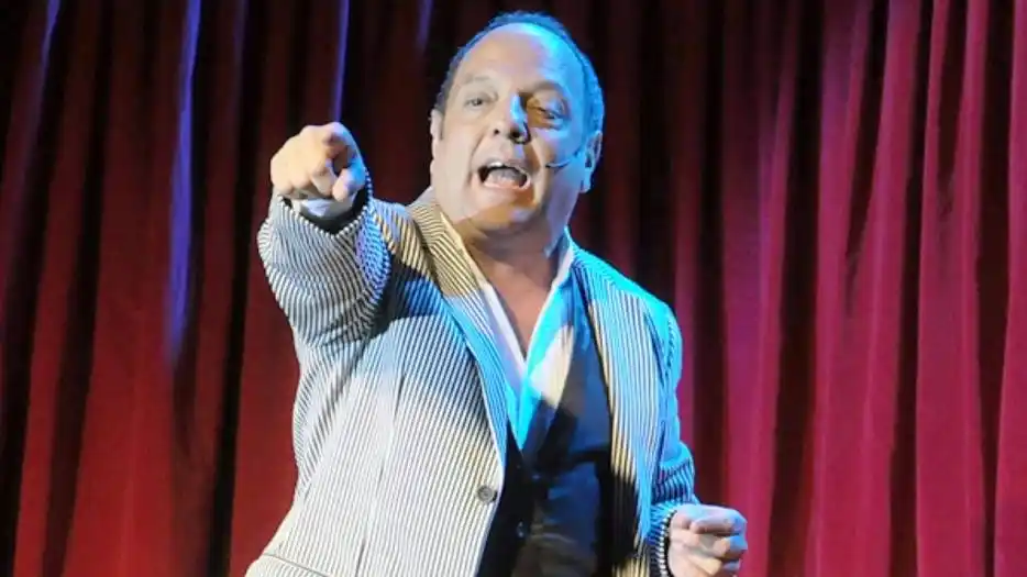 El show de Baby Etchecopar en el Teatro Municipal desató polémica en Olavarría