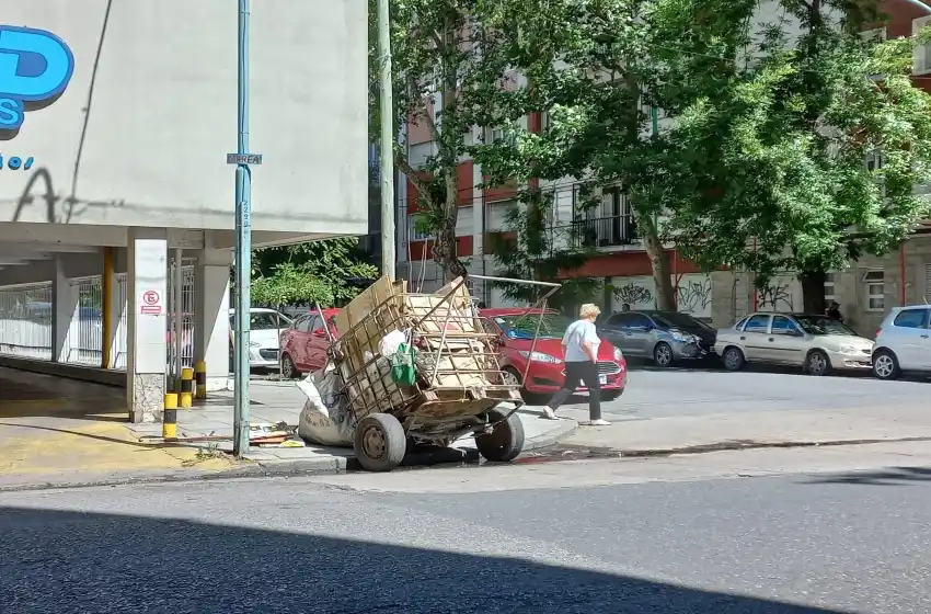 Desde Cáritas señalaron que la demanda de asistencia no disminuyó en la región.