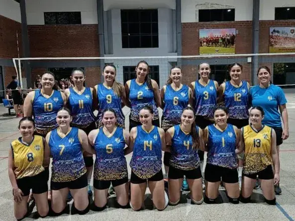 La Primera Div. de Almagro venció 3 a 2 a SM de Progreso por el Clausura de la ARV. Foto:IG club_atletico_almagro_voley
