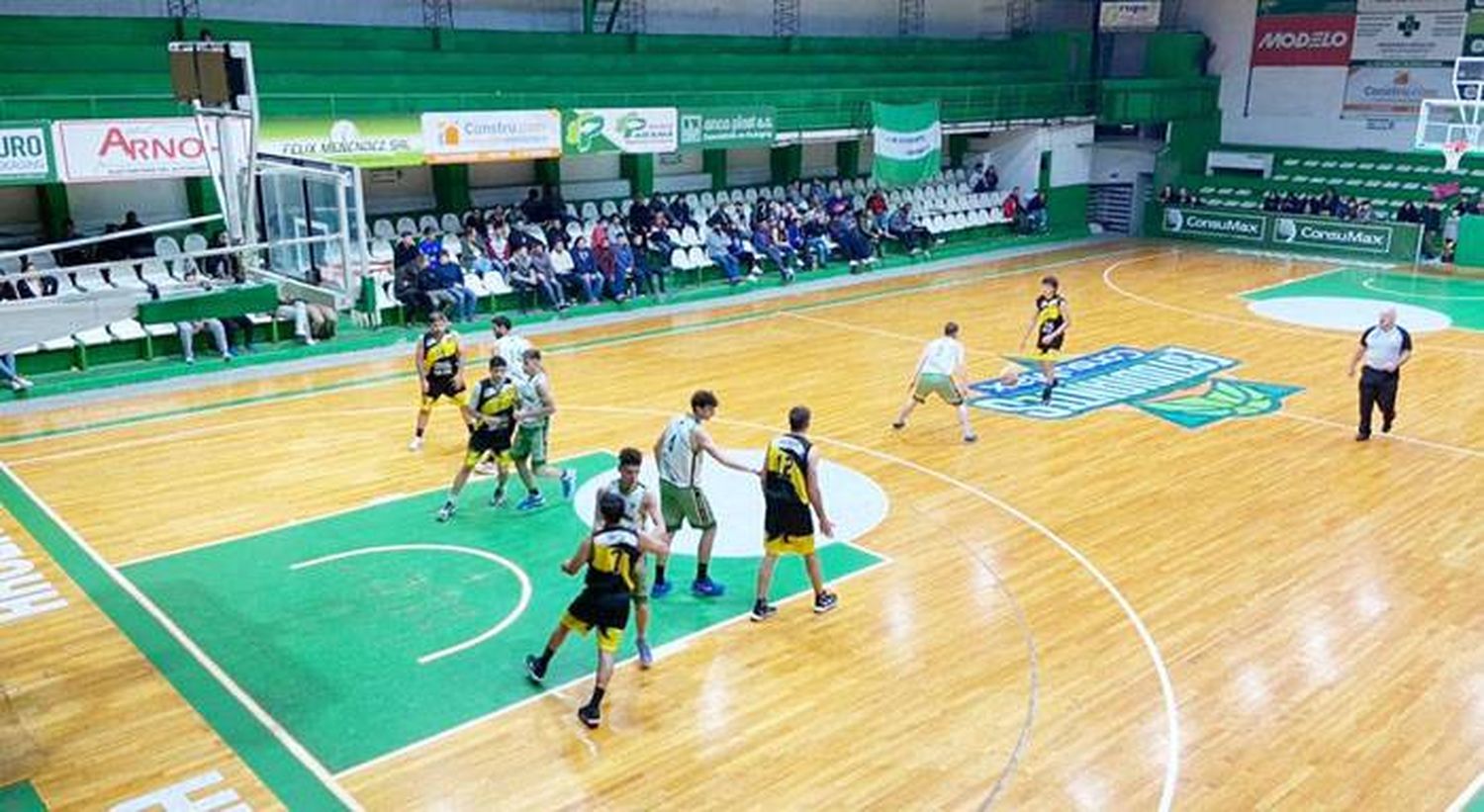 Capuchinos y Ferro  de San Salvador finalistas