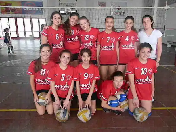 Central Larroque ganó en todas las categorías