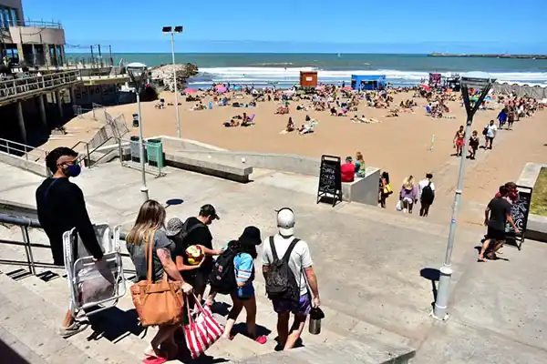 Mar del Plata recibe a unas 100.000 personas durante el  fin de semana largo