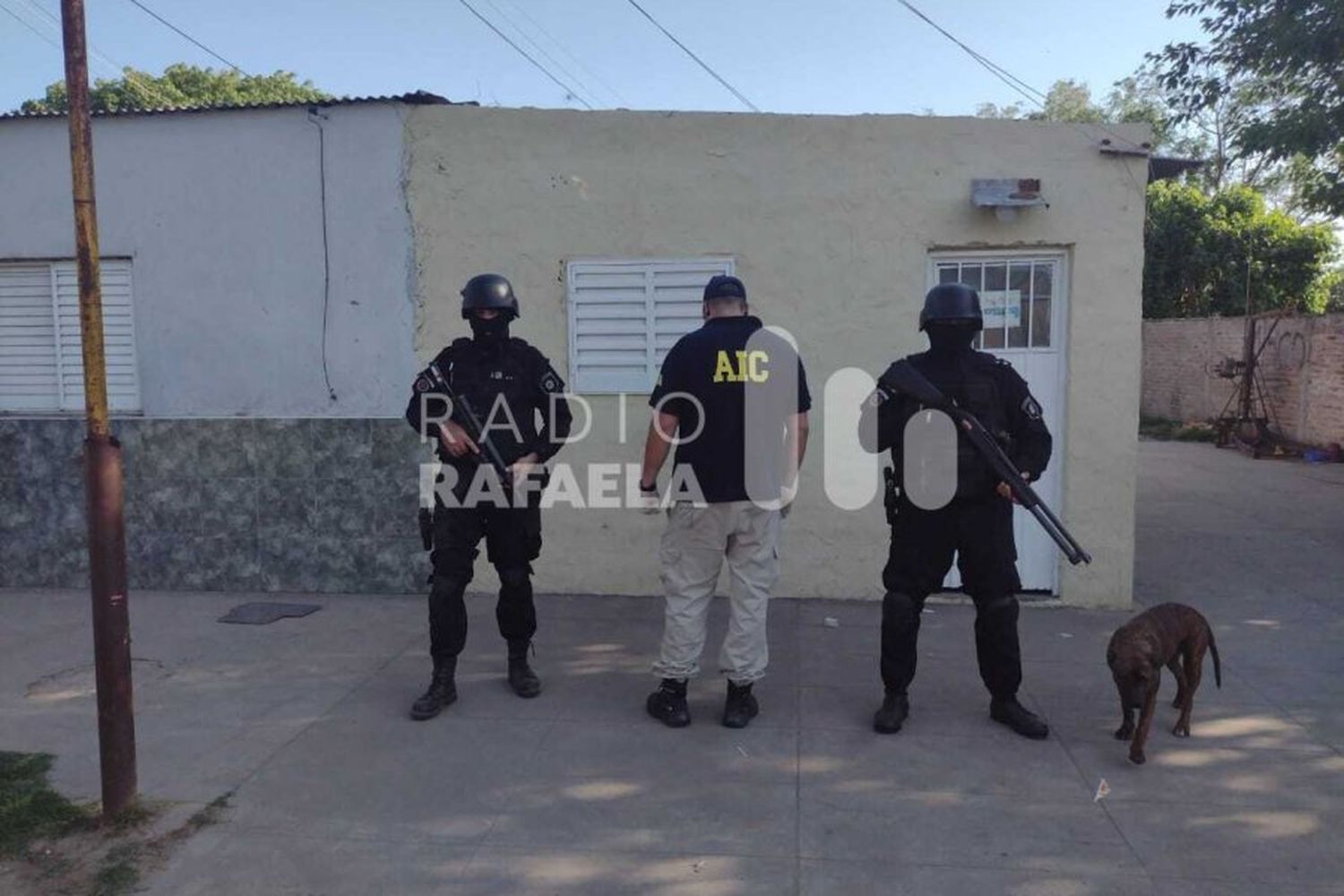 La AIC, durante los allanamientos