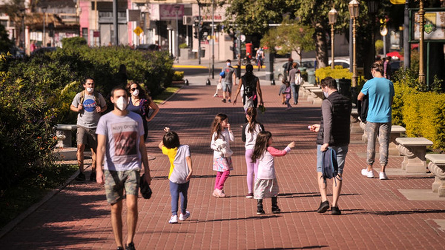 Se extendió el DISPO hasta fines de febrero y vuelven las clases