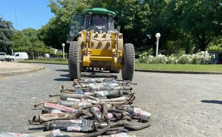 En Balcarce. Compactaron caños de escape secuestrados