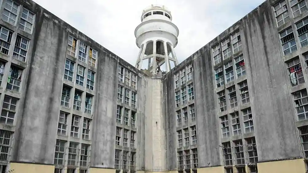 El jefe del complejo penal de Olmos tiene coronavirus y aíslan a 14 penitenciarios