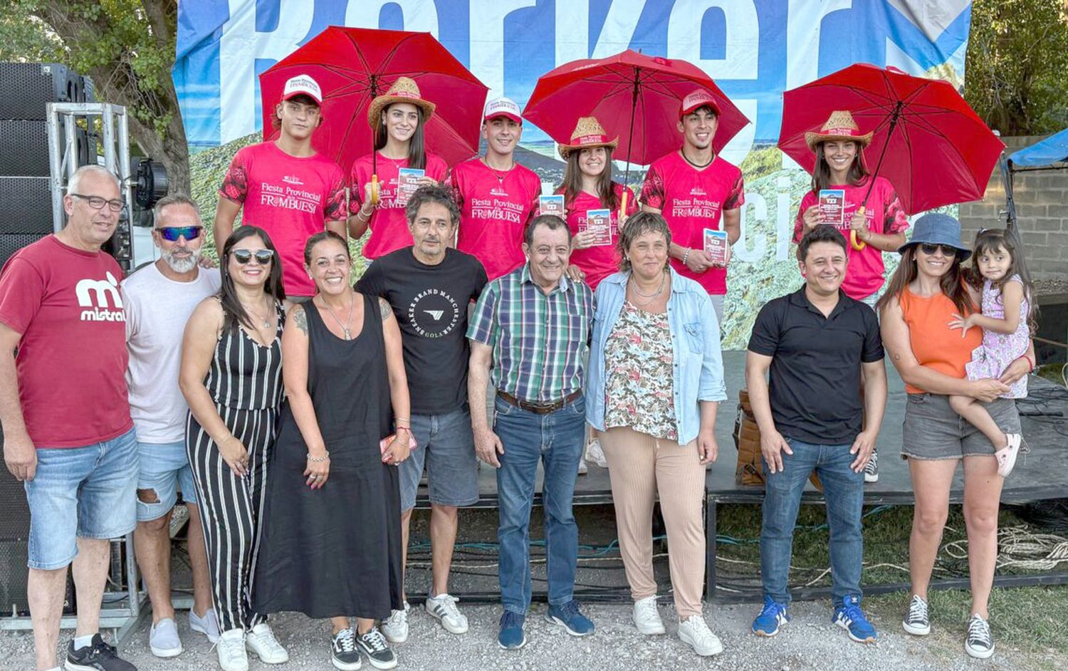 Se realizó el 1er Encuentro de Autos Multimarca en Villa Cacique-Barker