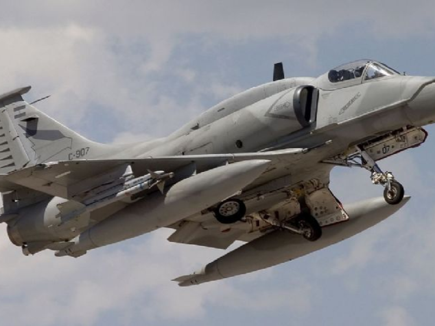 Murió el piloto de la Fuerza Aérea cuyo avión se precipitó en el sur provincial