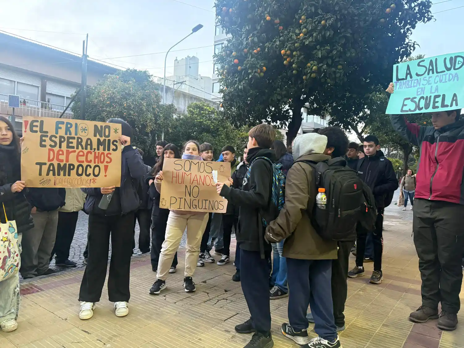 Reclamo por calefacción, una de las acciones a la cual la Federación de Centros de Estudiantes adhirió.