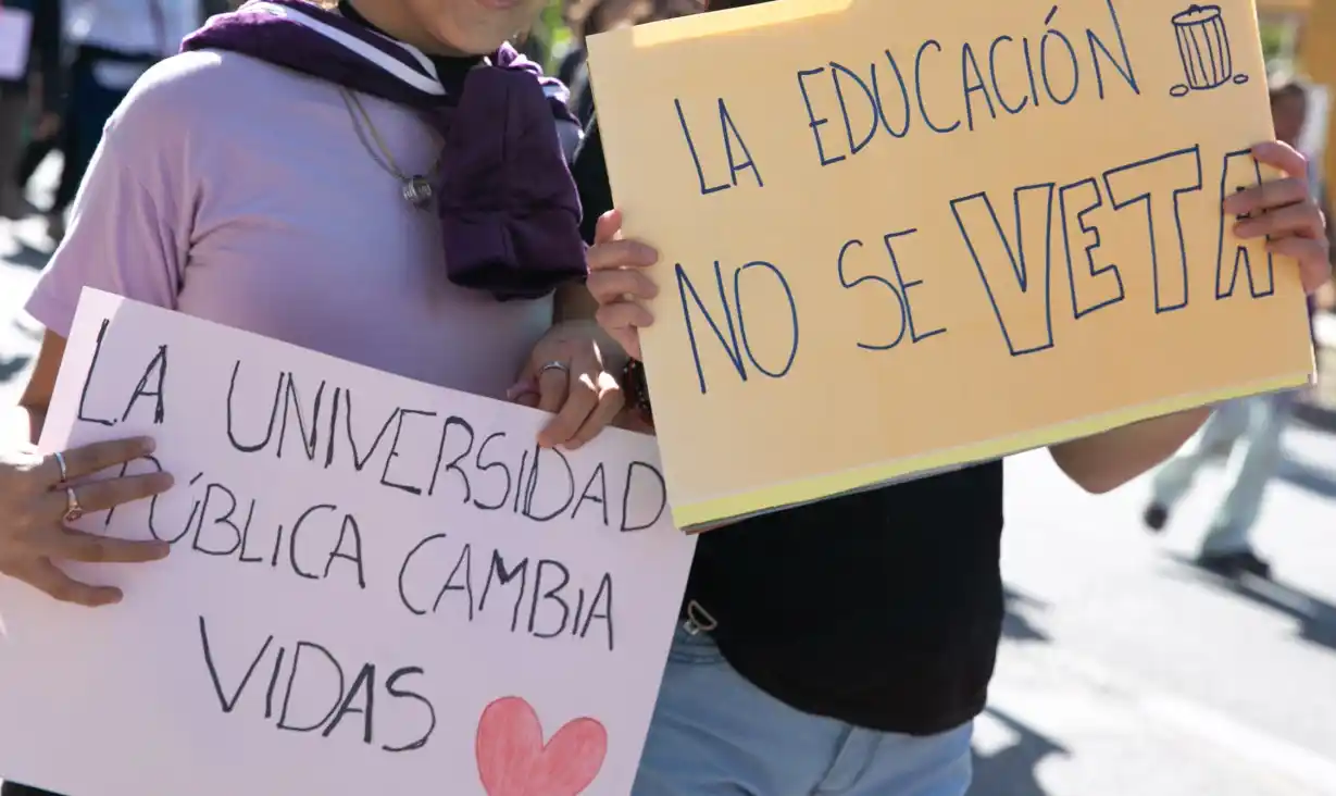 Kicillof criticó el veto de Milei al financiamiento universitario y le volvió a enrostrar los resultados de las elecciones del domingo.