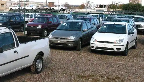 Se desplomó la venta de autos usados en abril