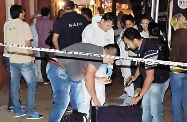 Hallan en una heladera el cuerpo de una joven de 22 años