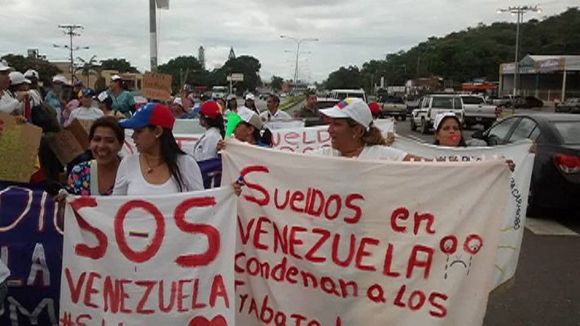 EN DÓLARES: Fedeunep pide bonificación excepcional para los trabajadores públicos