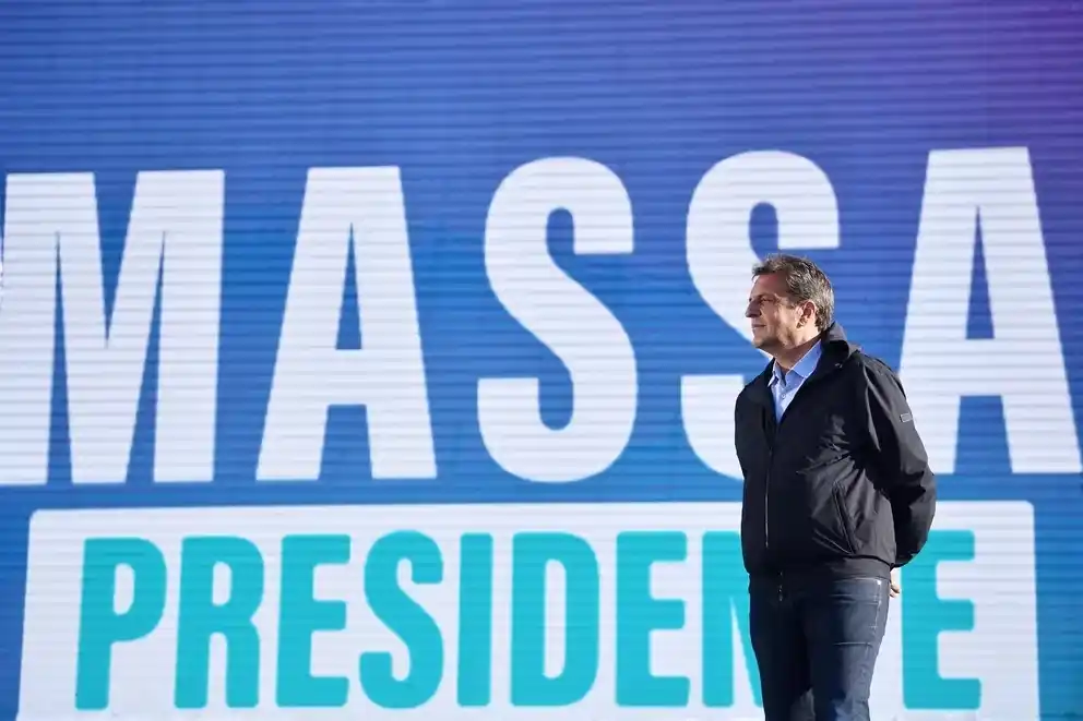 Massa le habló a la militancia durante el Día de la Lealtad: "El domingo, el deseo se va a hacer realidad"