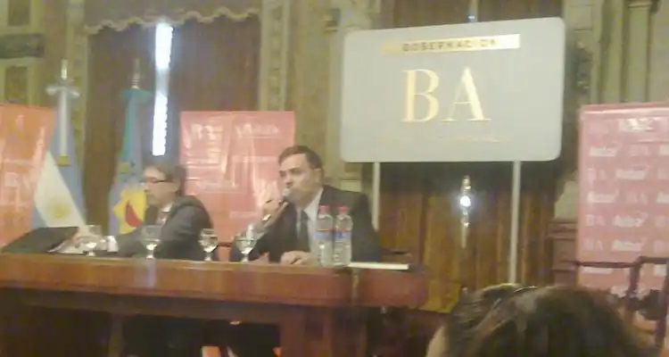 Mosteiro, García y Castón presentes en la reunión contra la violencia en el fútbol