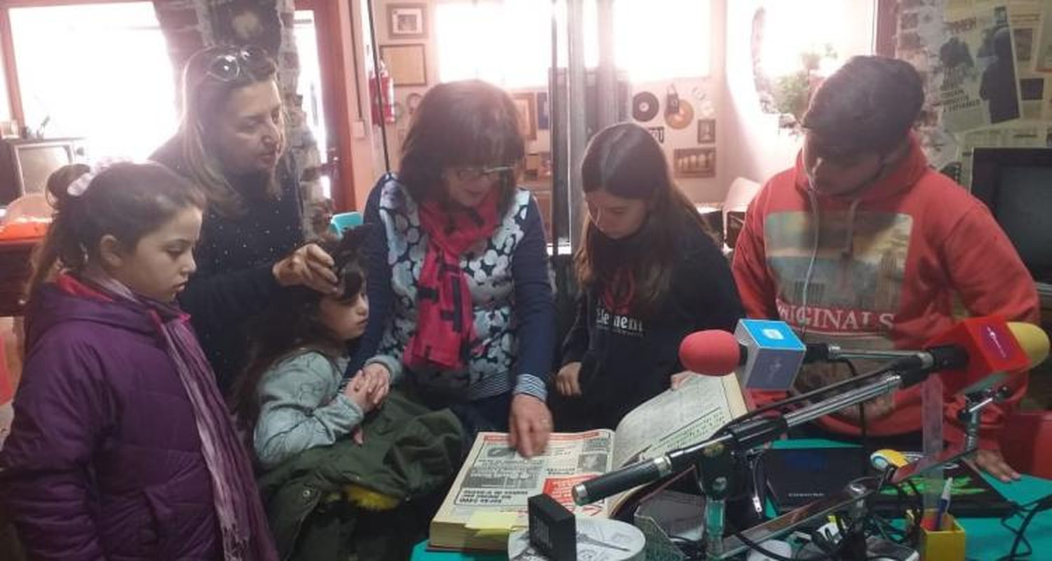#PreguntaleA: Ester Noat respondió preguntas Sin Galera