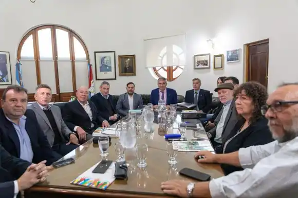 Provincia se reunión con UPCN y ATE