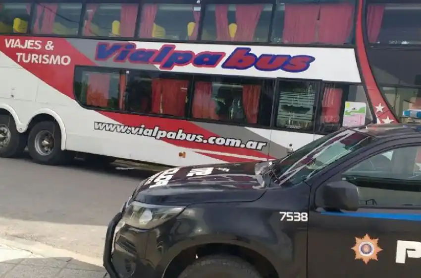 Atacan con una picana a una nena de 3 años en un violento robo