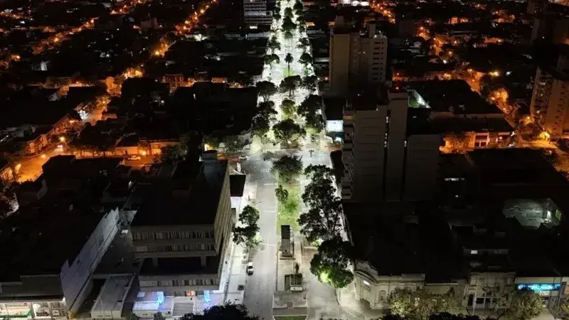 Rafaela avanza con un plan de iluminación LED para mejorar la seguridad en espacios públicos