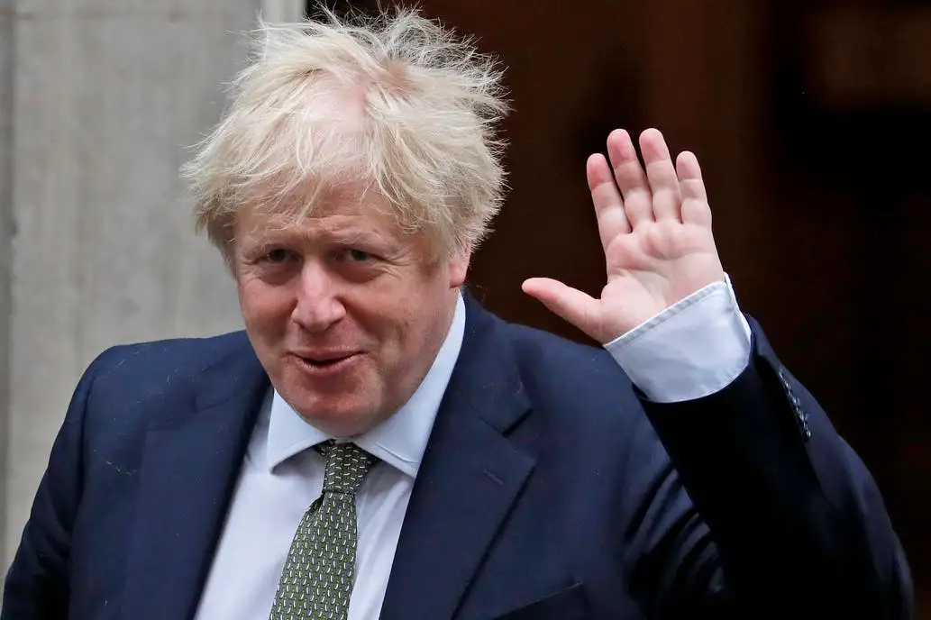 El primer ministro británico Boris Johnson fue trasladado a la terapia intensiva