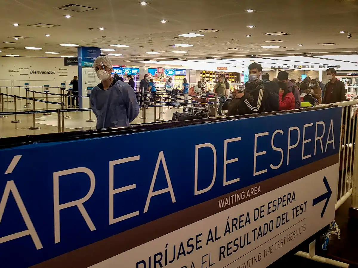 Las aerolíneas reclamaron por el cupo de ingreso de pasajeros