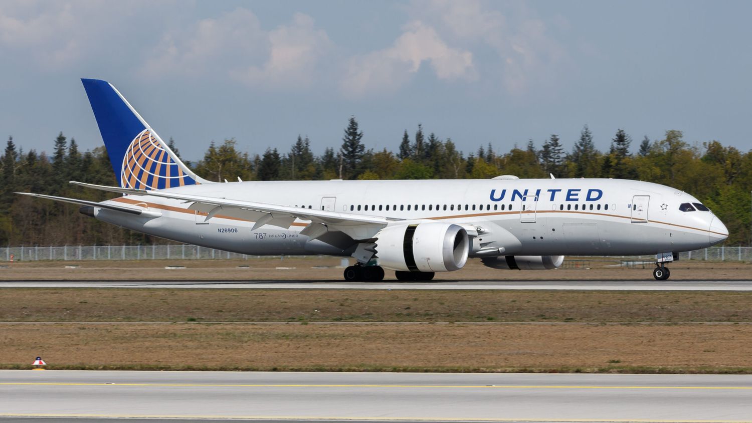 United Airlines inició sus vuelos estacionales entre Chicago y Milán