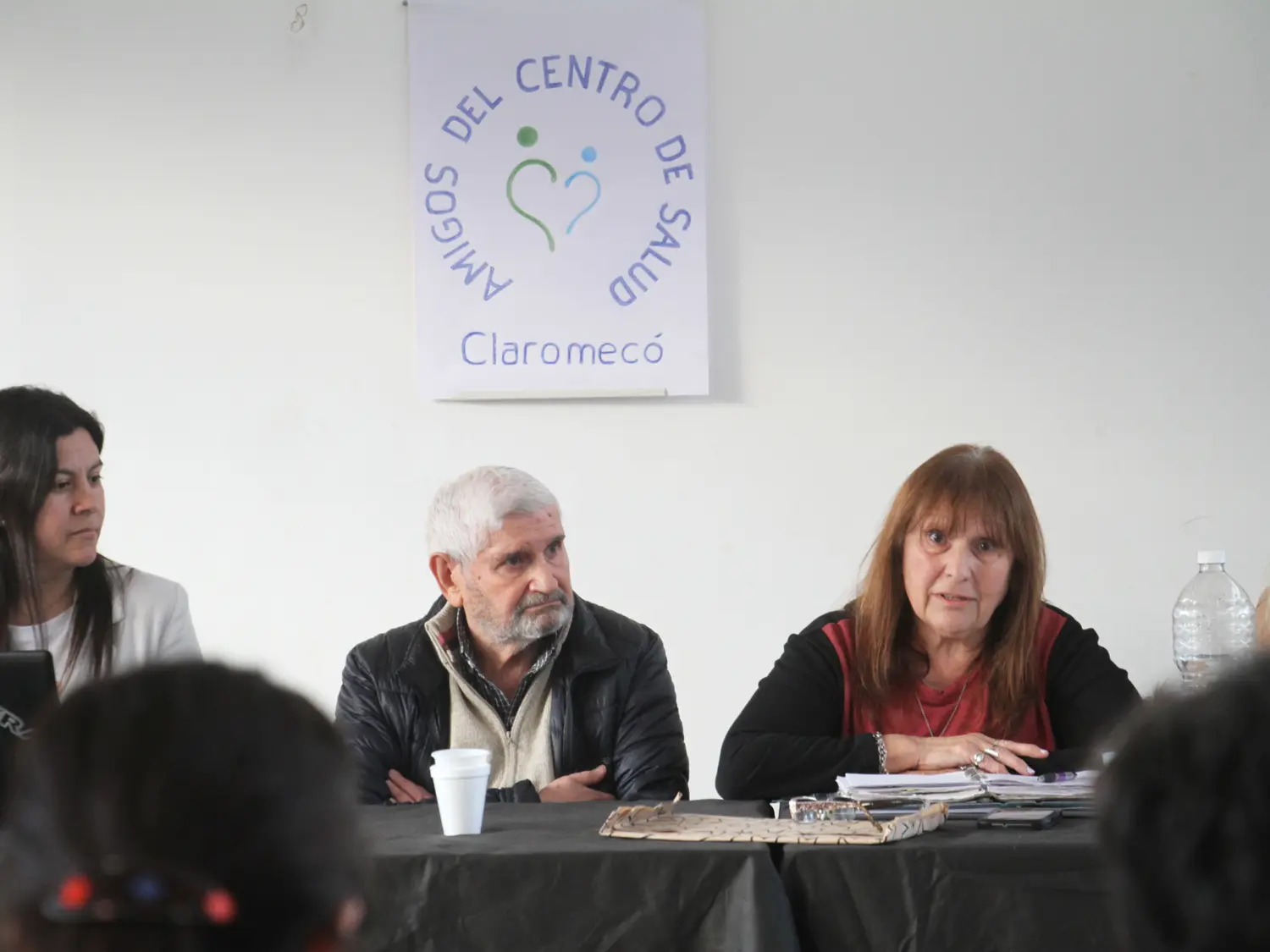 Sobre la izquierda, Alejandra Meded, en el centro Eugenio Galilea, y sobre la derecha de la imagen, Iris Ofelia Más