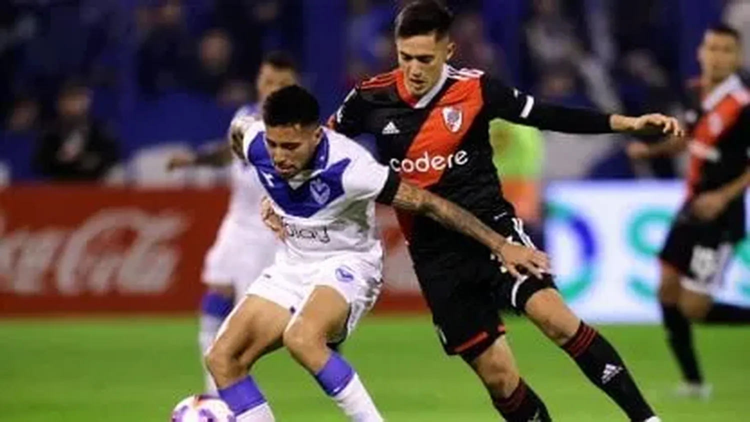 River y Vélez empataron en un partido entretenido