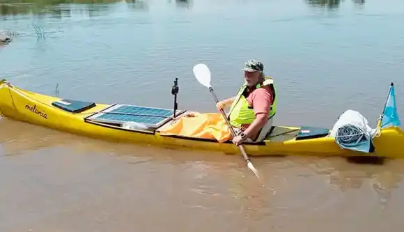  Rescatan a periodista durante  travesía en kayak por el río Gualeguay