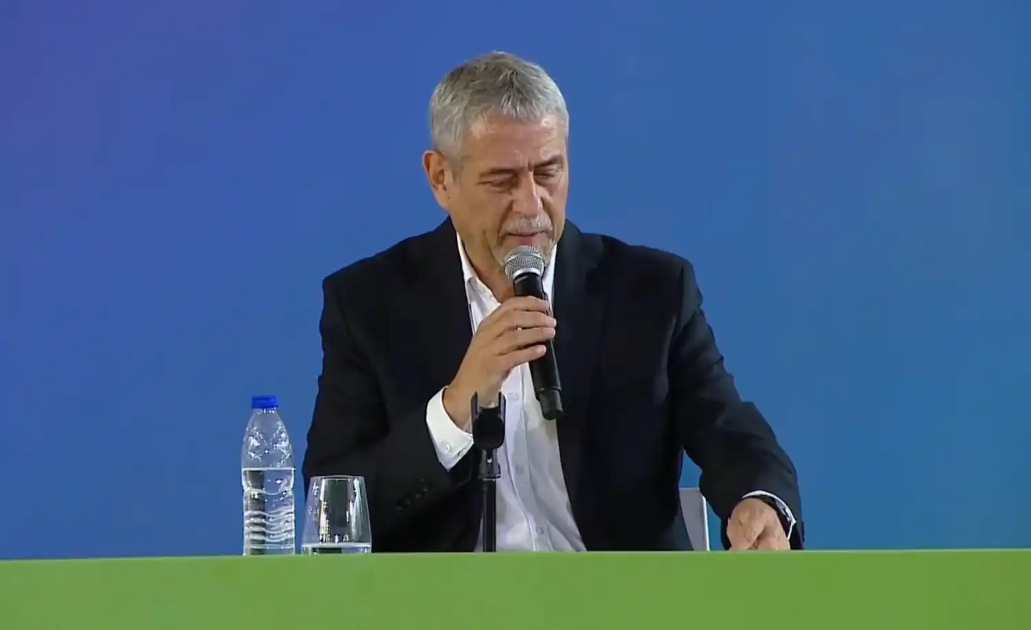 Avellaneda: Ferraresi inauguró el Polideportivo "Diego Armando Maradona" junto al Gobernador y CFK