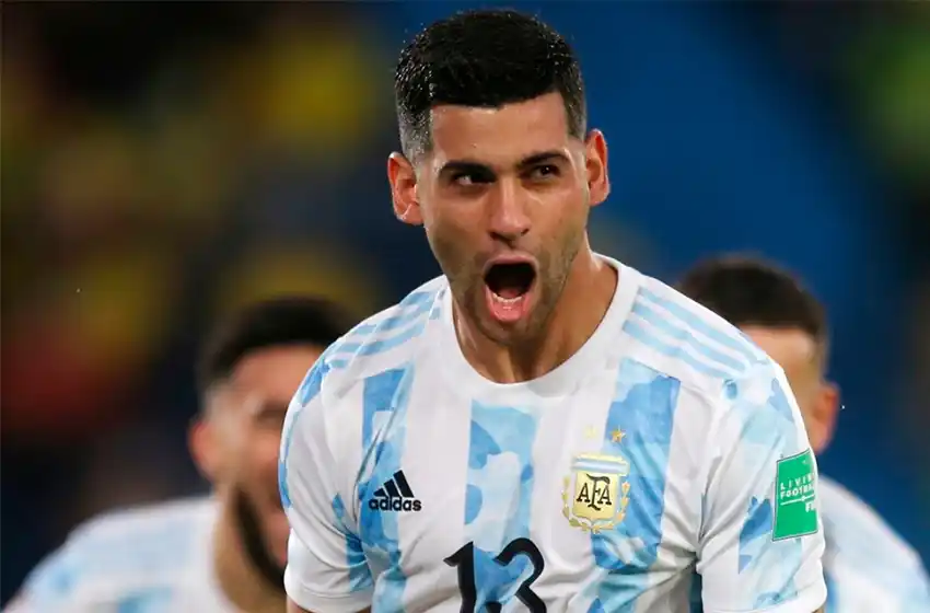 Cristian Romero trabajó con normalidad y puede volver ante Uruguay