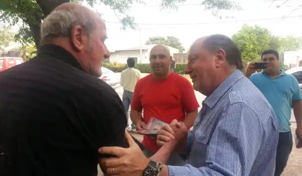 Busti, cada vez más metido en la campaña de Alfredo De Ángeli