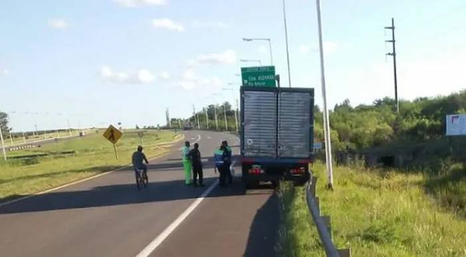 Un camionero concordiense falleció cuando quedó debajo de su propio vehículo