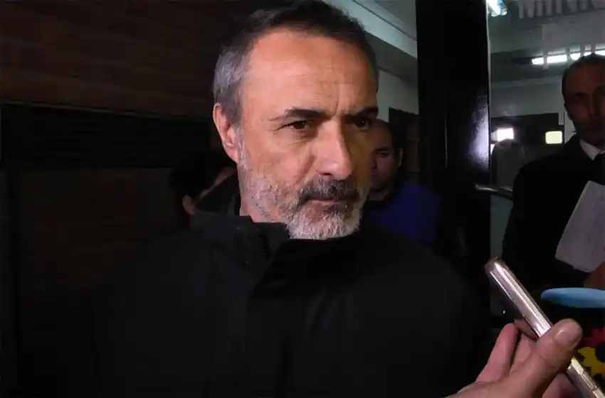 Corcho Rodríguez, en problemas: le prohibieron salir del país