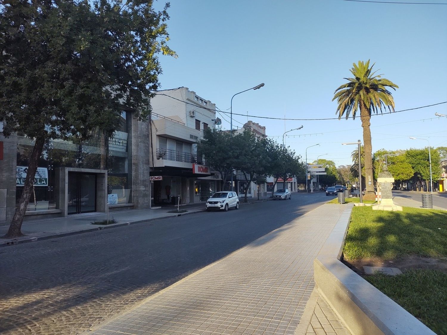 ¡A pleno sol! Frío Día de la Bandera en Rafaela con cielo totalmente despejado